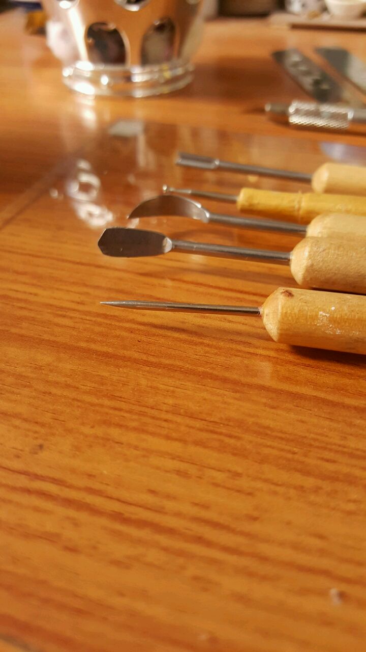 needle tools